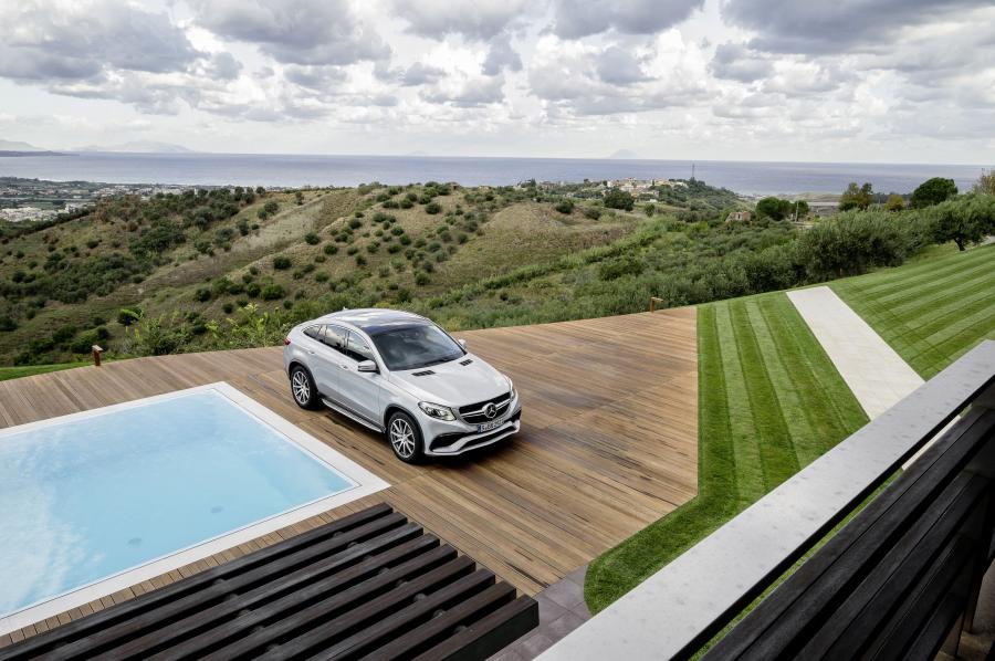  Mercedes-AMG GLE63 Coupe 2015 года  (фото 21 из 34)